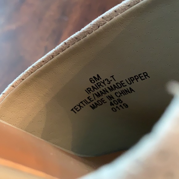 Indigo Rd. Taupe Espadrilles, Size 6 - Picture 3 of 5